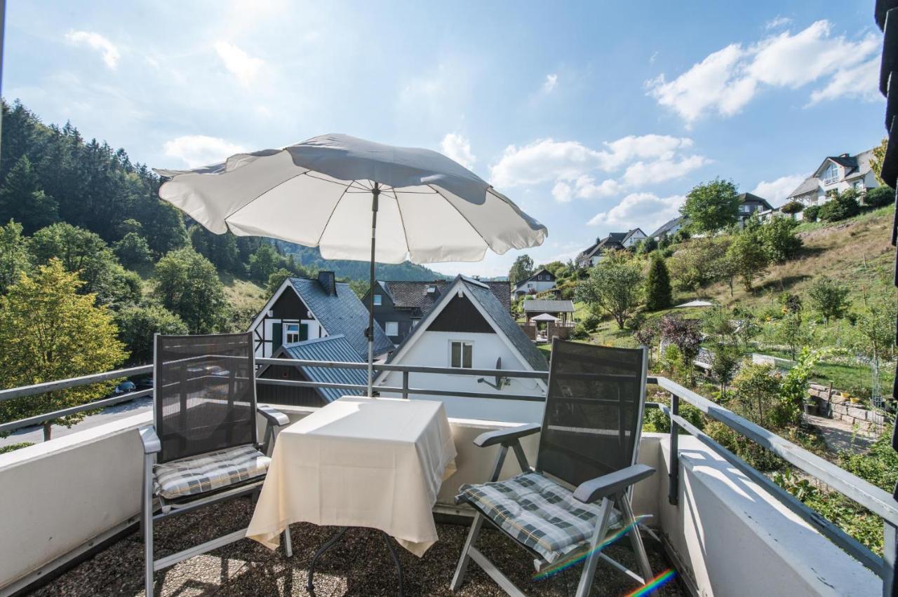 Hotel Hanses-Braeutigam Schmallenberg Exterior photo
